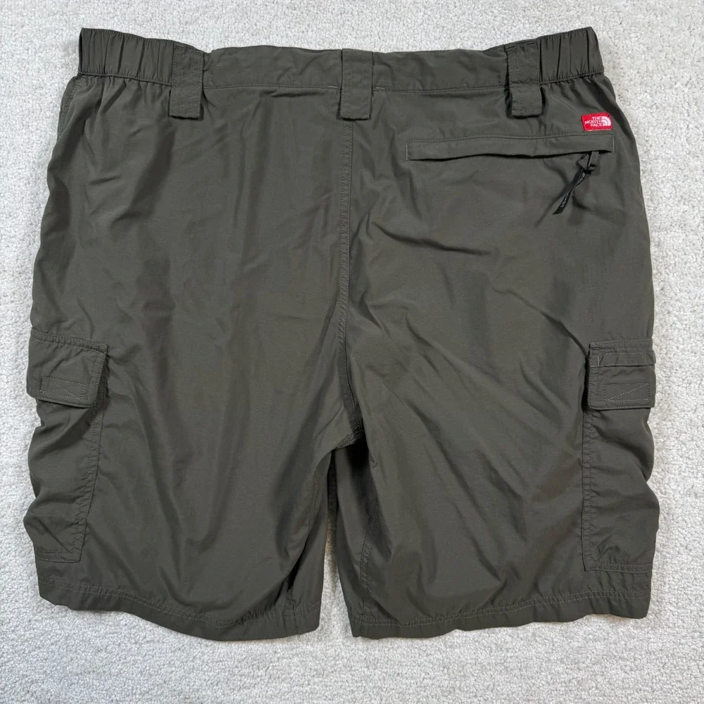 The North Face Cargo Shorts Mens XL Green Ripstop Hiking Outdoor